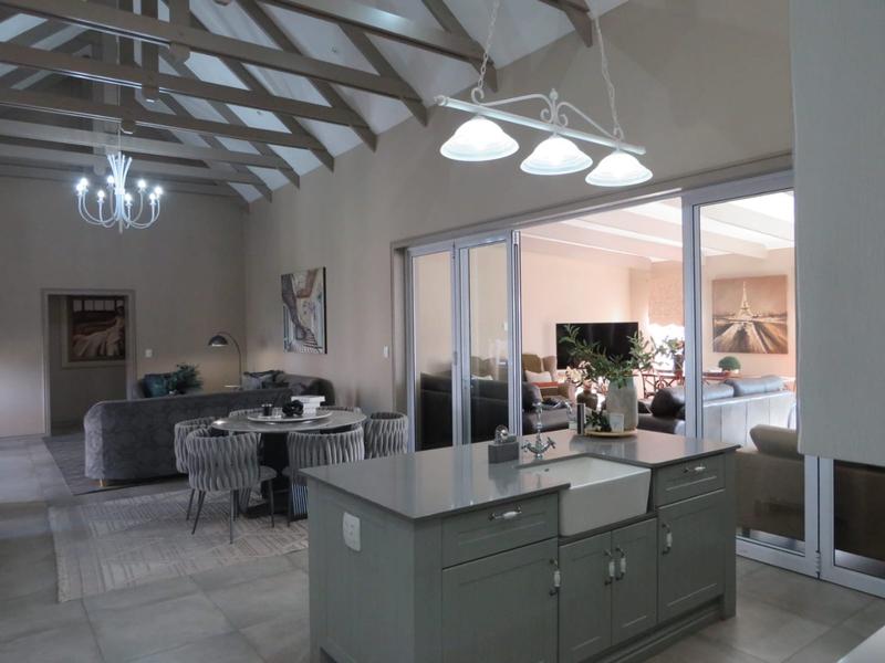 4 Bedroom Property for Sale in Kingswood Golf Estate Western Cape